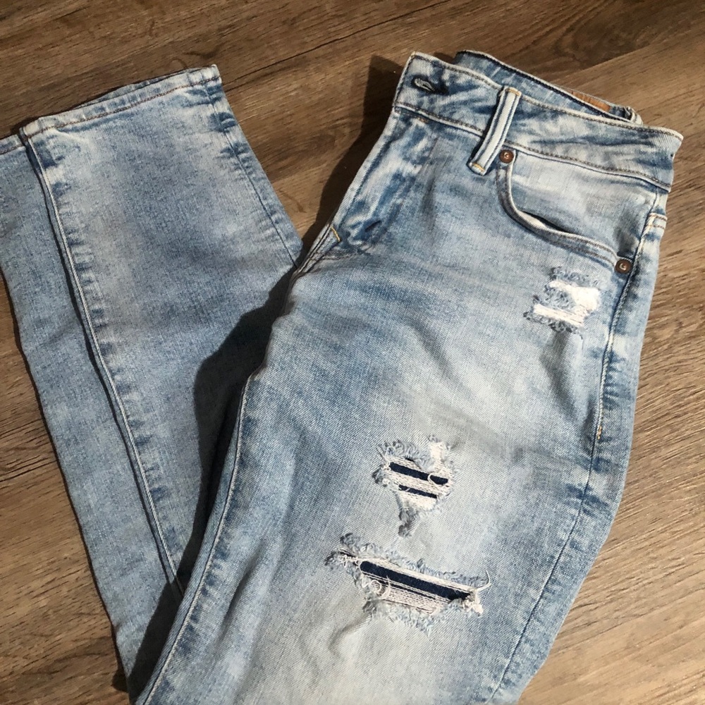 American Eagle men’s athletic skinny jeans